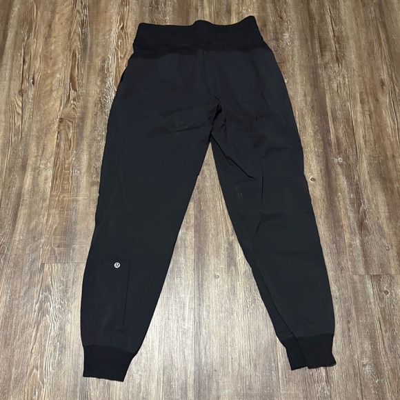 Lululemon Dance Studio Joggers Women's 28 Black Active Yoga Athliesure Wear - Picture 5 of 6